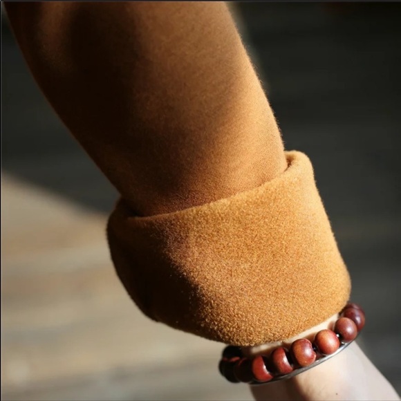 Oversized hoodie sweatshirt dress in rust orange - Picture 4 of 6